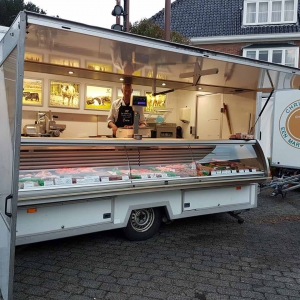 05 elke maandag op de markt aanwezig. Sinds maart 2020 verleden tijd